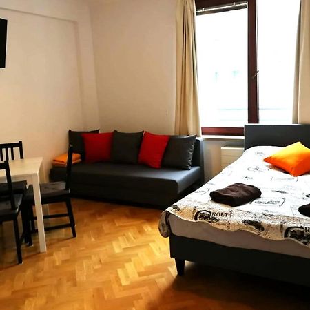 Center Warsaw - Apartmenty Jana Pawla II エクステリア 写真