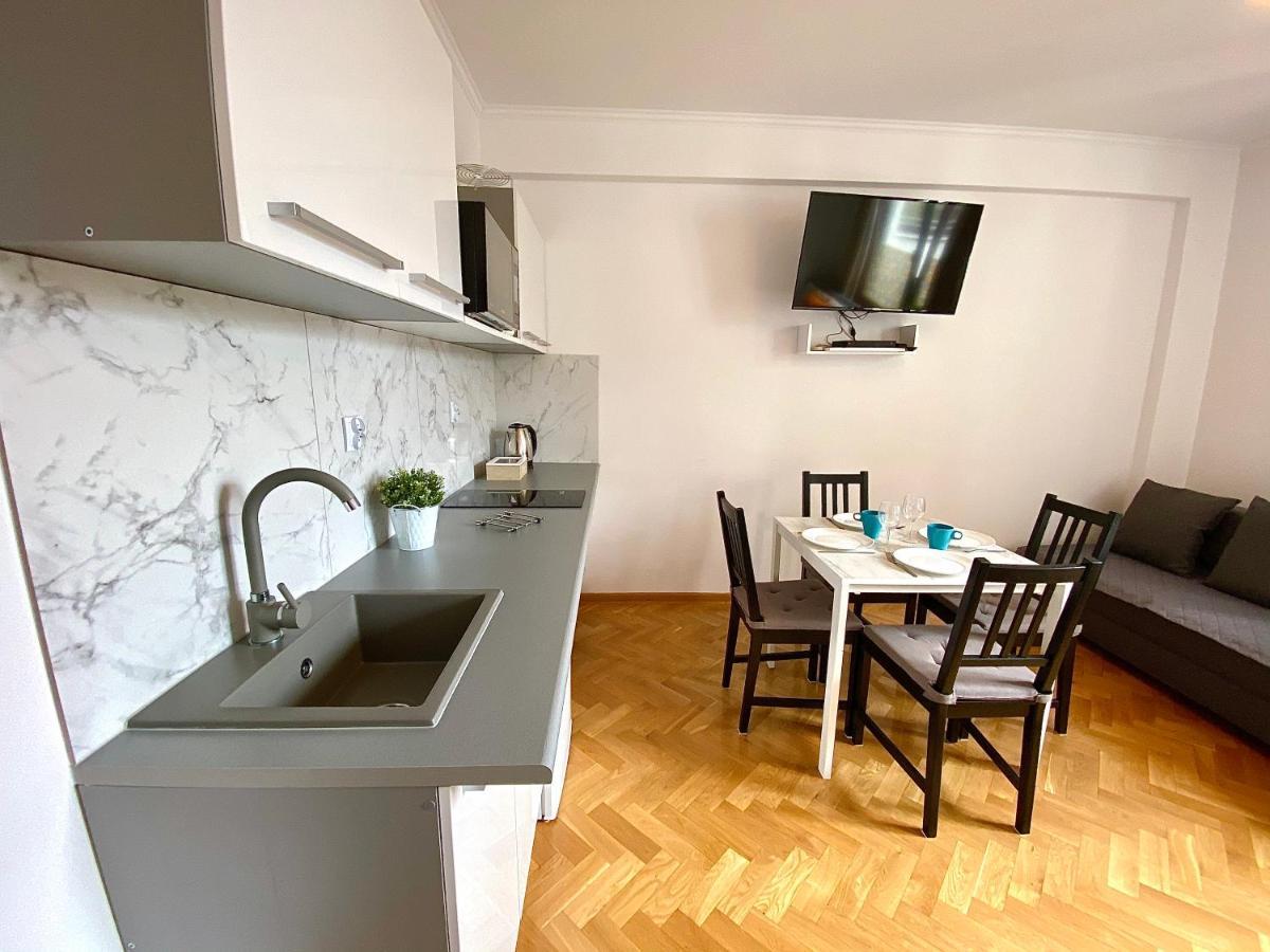 Center Warsaw - Apartmenty Jana Pawla II エクステリア 写真