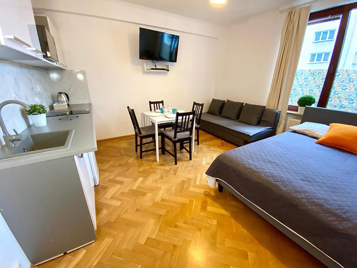 Center Warsaw - Apartmenty Jana Pawla II エクステリア 写真