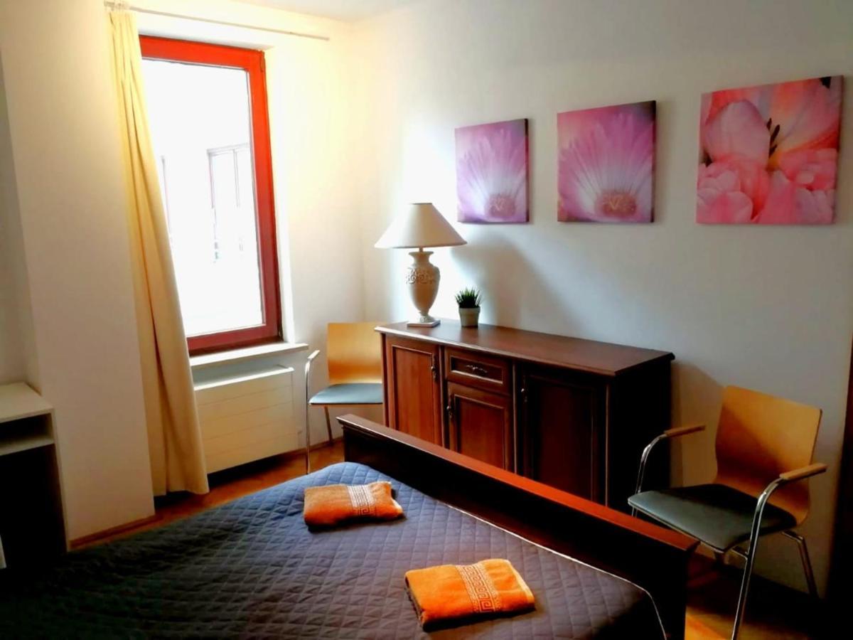 Center Warsaw - Apartmenty Jana Pawla II エクステリア 写真