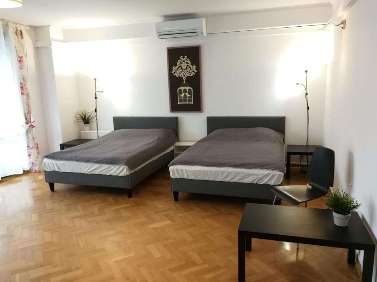 Center Warsaw - Apartmenty Jana Pawla II エクステリア 写真