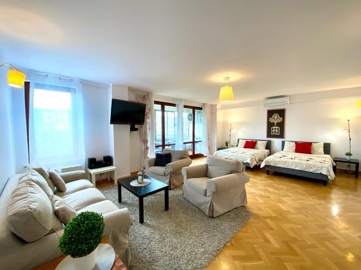 Center Warsaw - Apartmenty Jana Pawla II エクステリア 写真