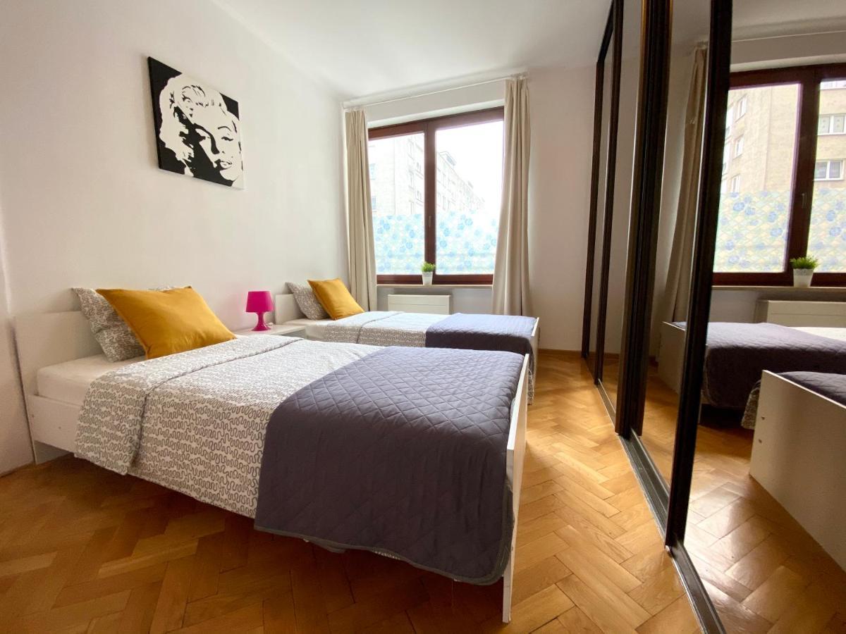 Center Warsaw - Apartmenty Jana Pawla II エクステリア 写真