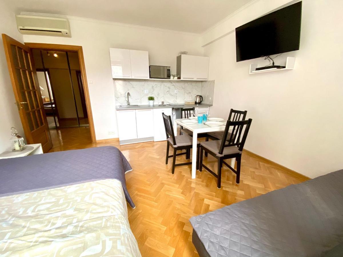 Center Warsaw - Apartmenty Jana Pawla II エクステリア 写真