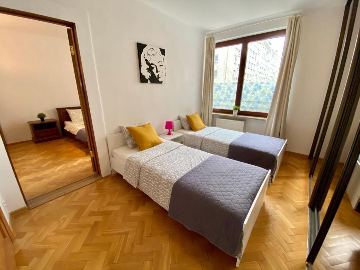 Center Warsaw - Apartmenty Jana Pawla II エクステリア 写真